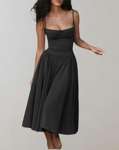 Cocktailklänning Dam med Djup Halsringning och Figursmickrande Silhuett – Lätt Material för Bröllop och Fest 3