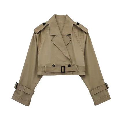 Kort Svart Kappa för Dam i Lätt Material – Stilren Trenchcoat med Knappstängning och Reversibel Krage 10
