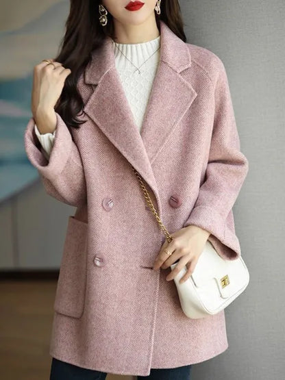 Dam Kappa Beige i Ull för Vinter – Elegant Normal Passform med Feminina Detaljer 8