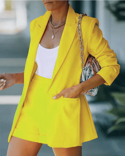 Elegant Blazer och Shorts Set för Dam – Lätt Material och Normal Passform, Perfekt för Vardag och Fest 2