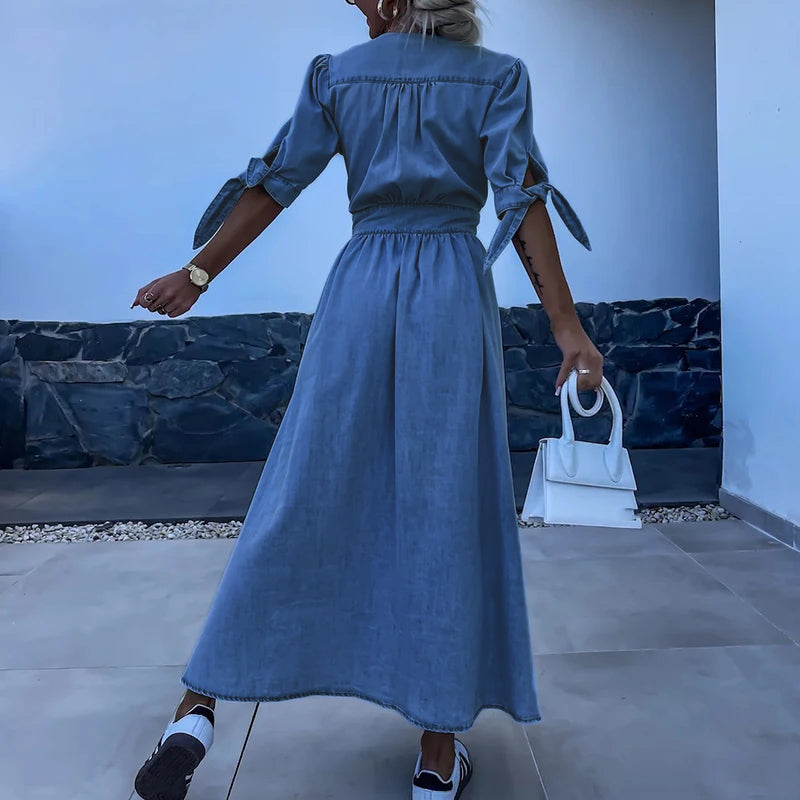 Maxi Klänning Dam V-Hals i Denim – Lång Klänning med Slits för Eleganta Tillfällen 2