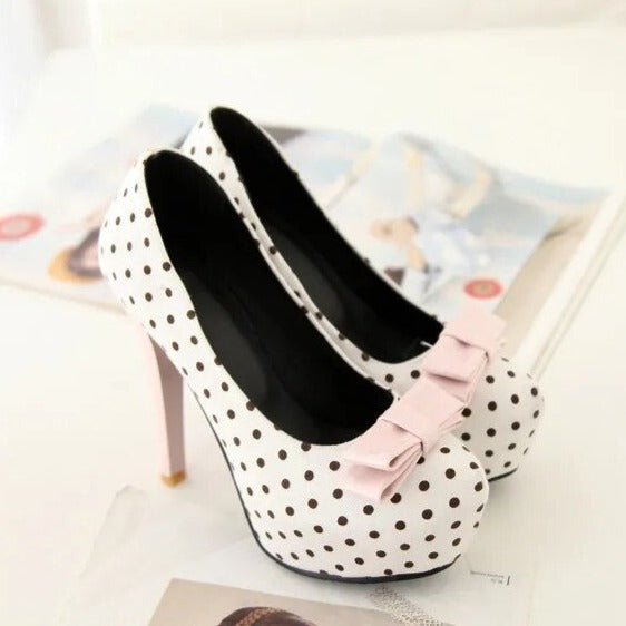 Dam Pumps Rund Tå Bomull Fjärilsdetalj 8 cm Klack-6