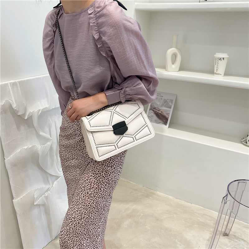 Dam Axelväska Kedja PU-Läder Mjuk Klaffdesign-2