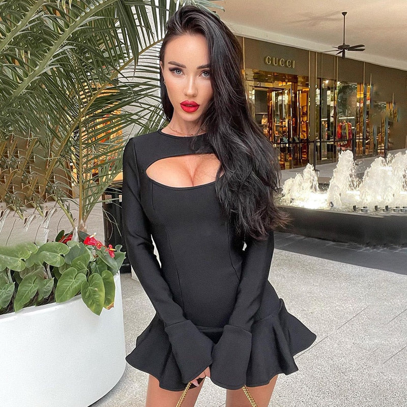 Trapesformad Klänning för Kvinnor med Ruffles och Långa Ärmar – 100% Polyester, Knälång Stil för Vardag och Fest 6