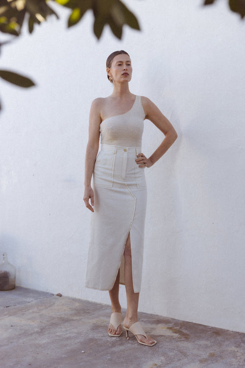 Asymmetrisk Bodysuit Dam i Bomull och Viskos med 3D-Struktur – Elegant Topp för Vardag och Fest 1