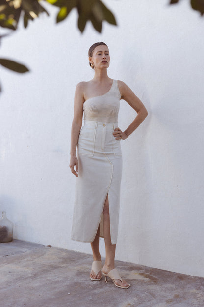 Asymmetrisk Bodysuit Dam i Bomull och Viskos med 3D-Struktur – Elegant Topp för Vardag och Fest 5