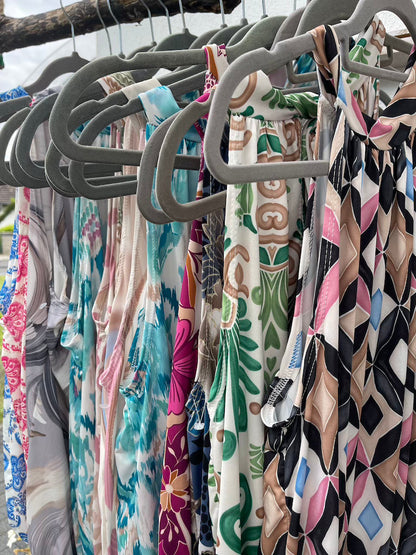 Festtoppar Dam i Mjuk Polyester med Unika Tryck – Trendig Topp för Vardag och Fest, Passar XS till XL 2