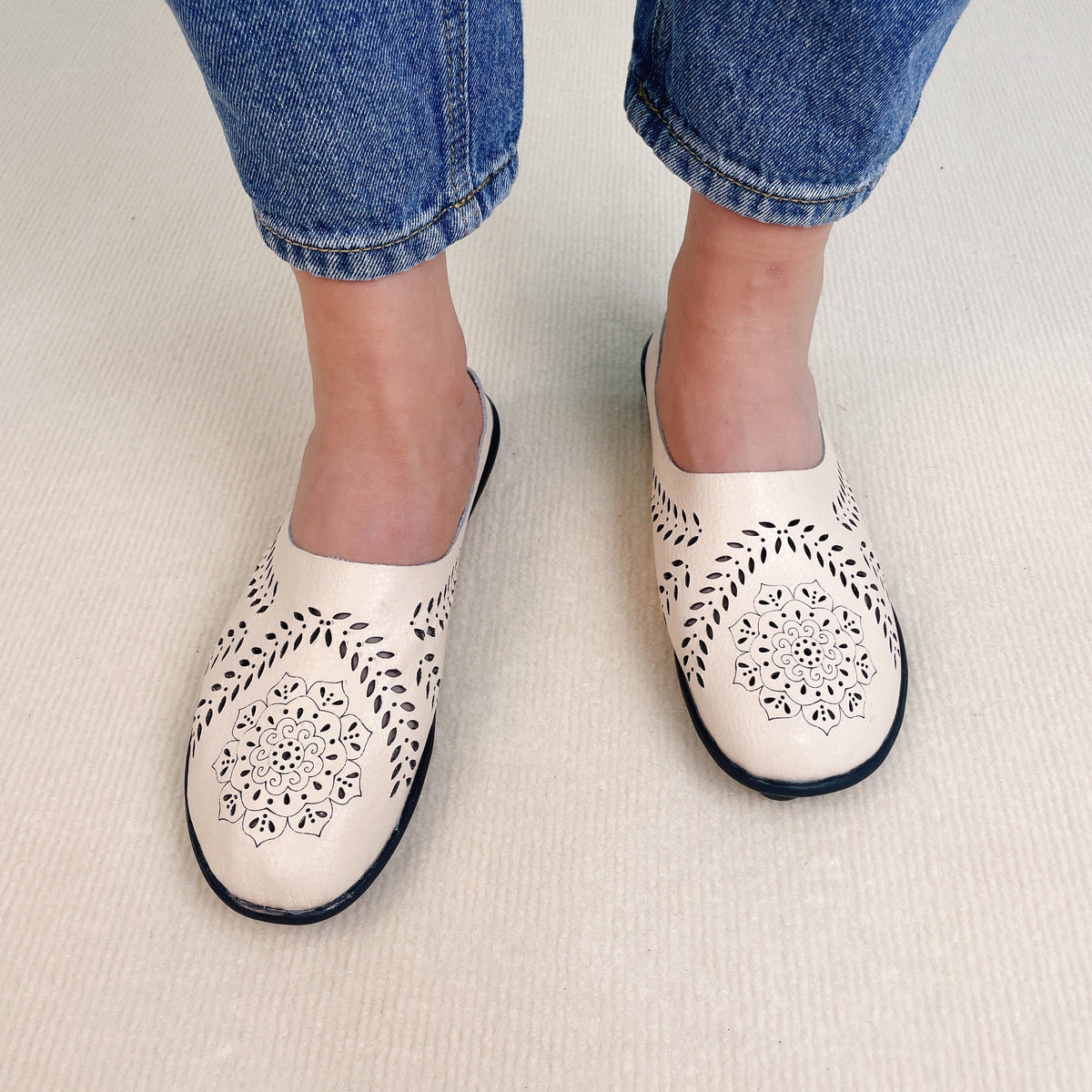 Rutschfeste Damen-Strandschuhe aus synthetischem Material – bequemes und stabiles Design für Sommeraktivitäten 2