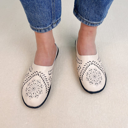 Rutschfeste Damen-Strandschuhe aus synthetischem Material – bequemes und stabiles Design für Sommeraktivitäten 2