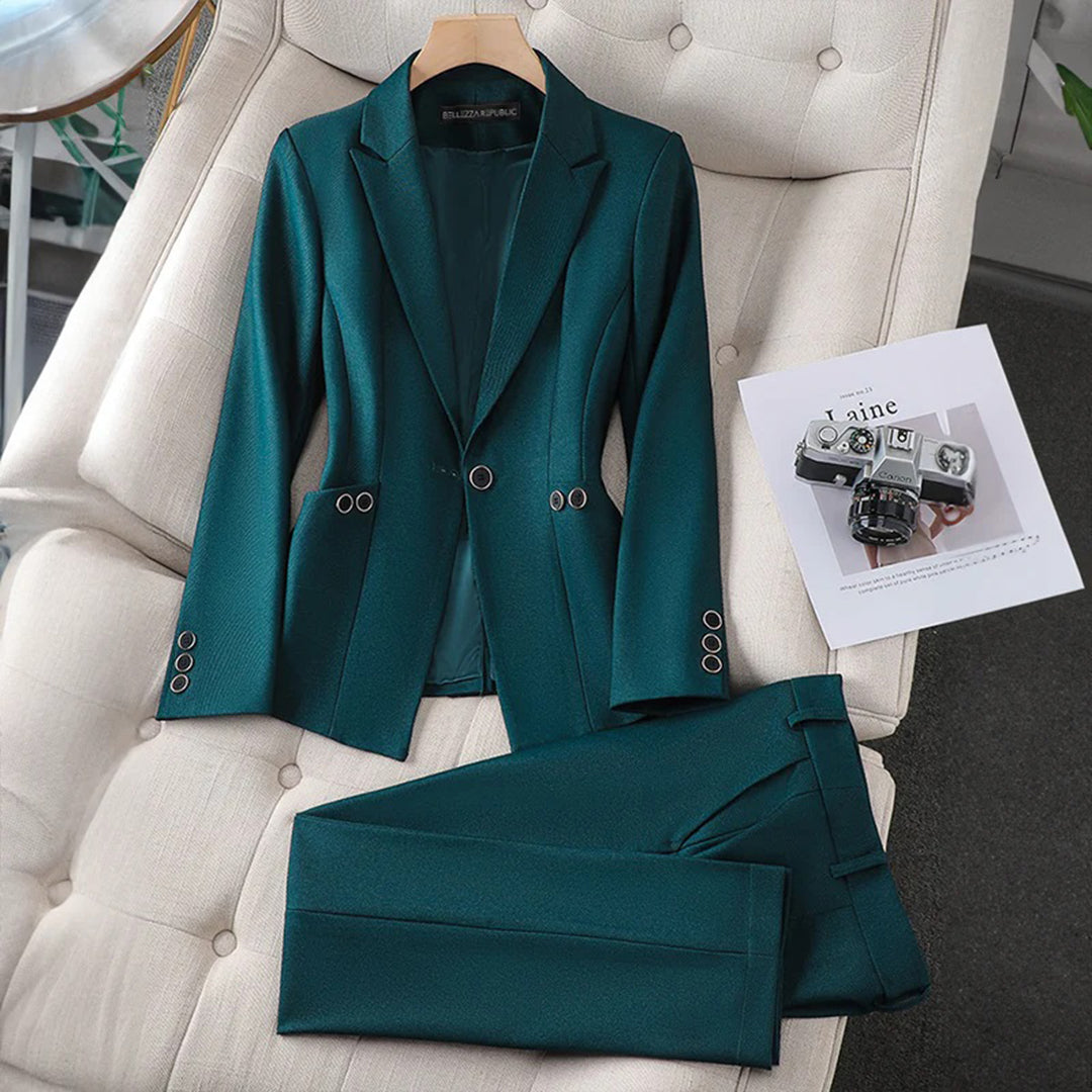 Klassiskt Blazer Set för Dam i Hållbart Tyg – Tidlös Design med Figurvänlig Passform för Kontor och Fritid 8