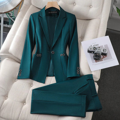 Klassiskt Blazer Set för Dam i Hållbart Tyg – Tidlös Design med Figurvänlig Passform för Kontor och Fritid 8