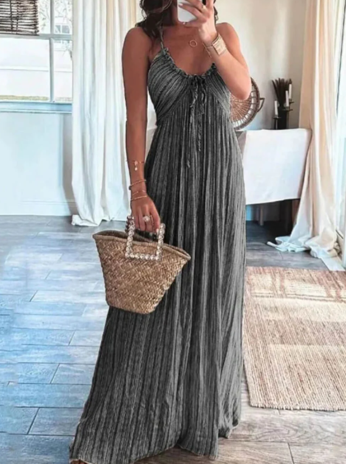 Dam Maxiklänning Halterneck Lätt Material Elegant Silhuett-2