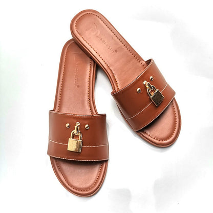 Dam Sandaler Flache PU Läder med Metalldekoration 2