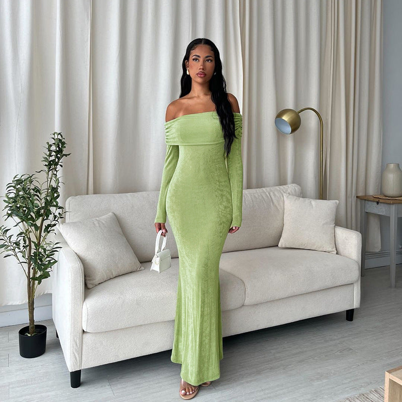 Maxiklänning Dam Off-Shoulder med Rüsch Detaljer i Stretchigt Material 1