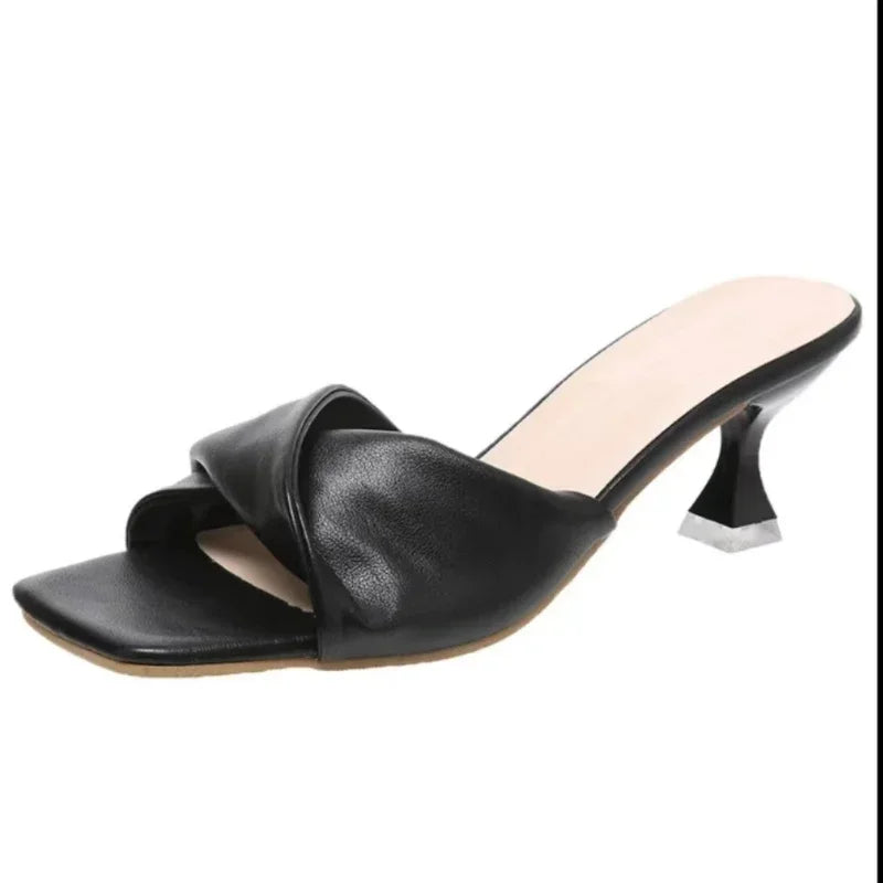 Dam Sandaler med Knutdetalj Mjukt Tyg och Måttlig Klack 5
