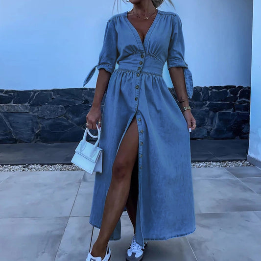 Maxi Klänning Dam V-Hals i Denim – Lång Klänning med Slits för Eleganta Tillfällen 1