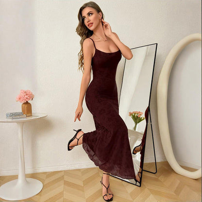 Kvinnors Golvlång Spetsklänning med Spaghettiband och Blommönster – Elegant Figur-Hugging Design för Formella Tillfällen 4