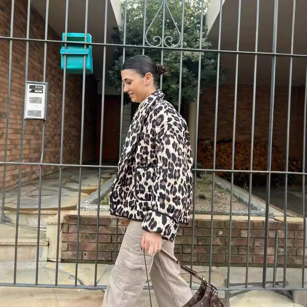 Kvinnors Quiltad Jacka Leopardmönster Hållbart Isolerande Material 10