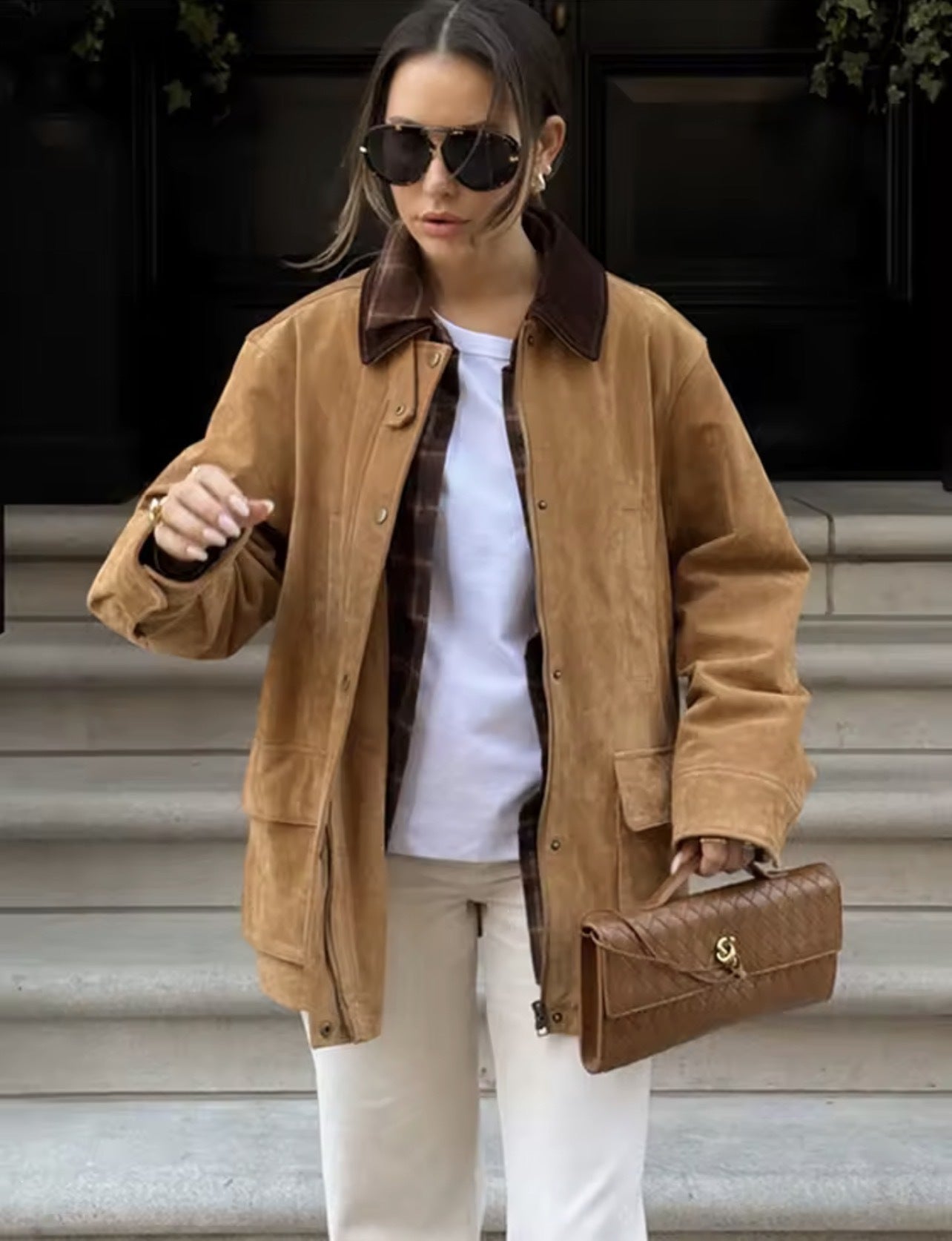 Damjacka i Mocka med Hög Krage och Praktiska Fickor - Elegant Jacka för Dam 7