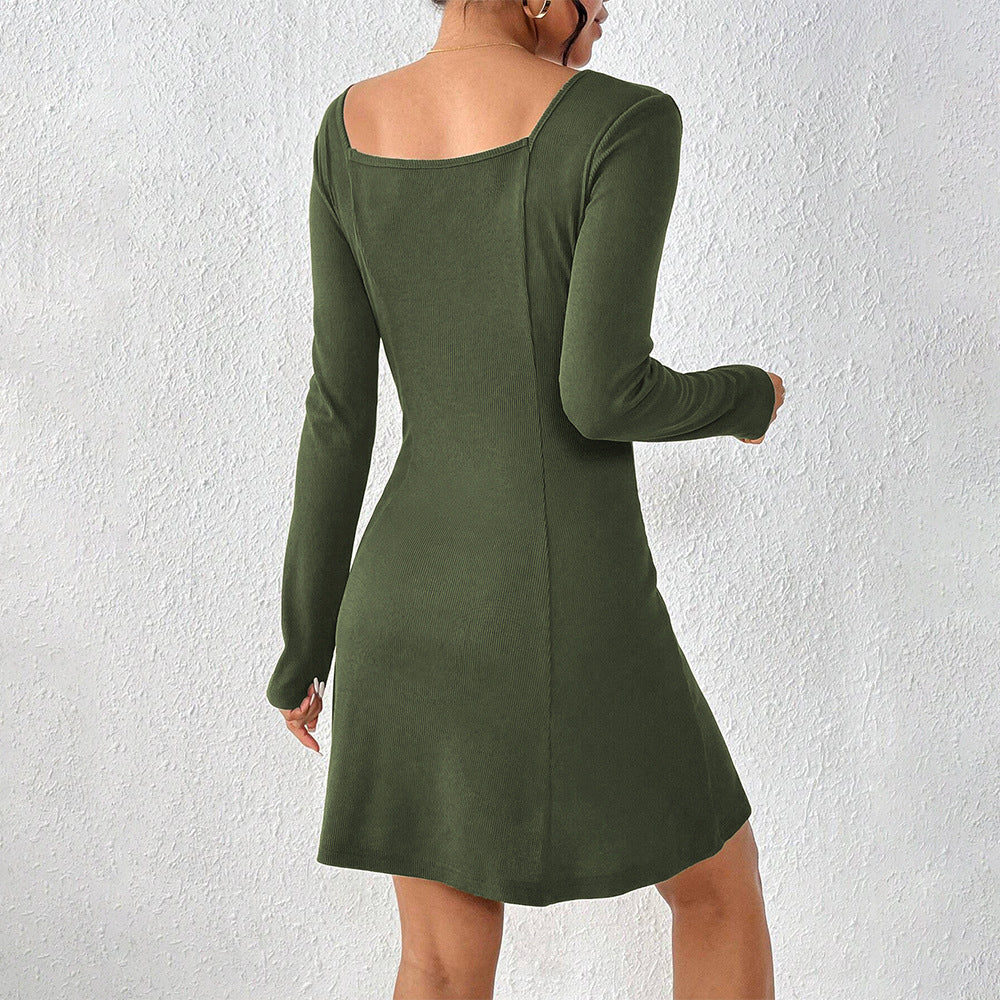 Dam Midiklänning Med Knappdetalj Fyrkantig Halsringning Mjukt Tyg-3