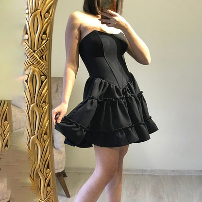 Dam Axelfri Klänning med Rüsch Detaljer i Andningsbart Material 5