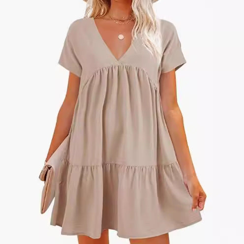 Elegant V-Hals Dam Klänning med Rufsad Design – Fina och Luftiga Damklänningar för Speciella Tillfällen 2