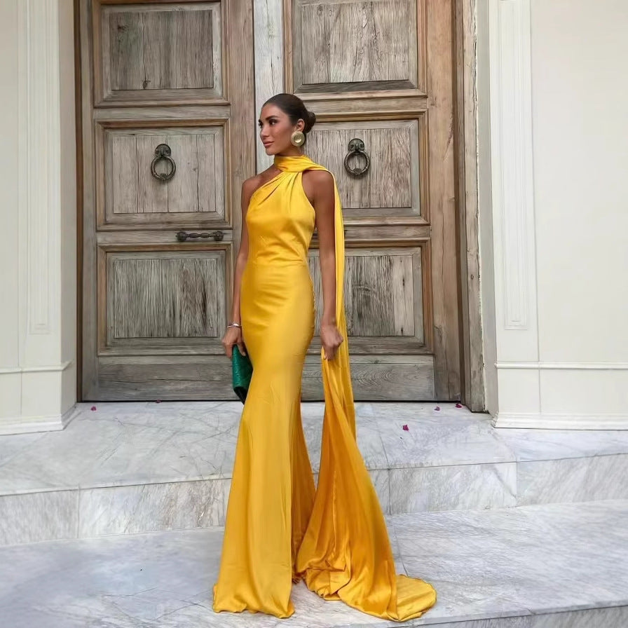 Kvinnors Aftonklänning Draperad med Ensidig Axel i Strömmande Tyg 4