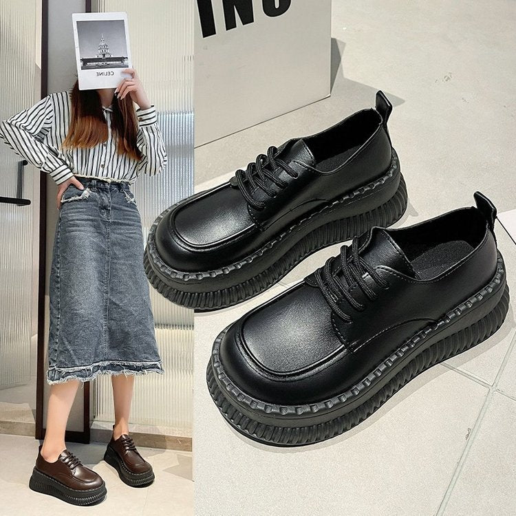 Dam Sneakers i Läder med Plattformsula – Komfortabla Skor för Vardag och Fest, Svart eller Vit 2