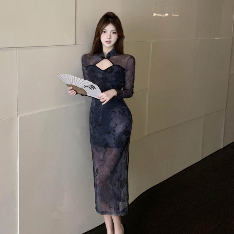 Kvinnors Cheongsam Klänning med Långa Ärmar och Stående Krage i Högkvalitativt Tyg – Elegant och Bekväm Passform 2