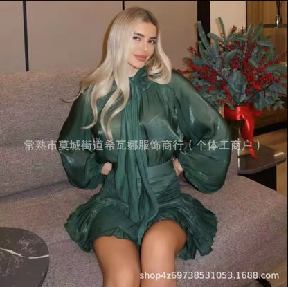 Variant image for Damklänning Omslagsstil med Rüsch-detaljer i Lätt Tyg-2