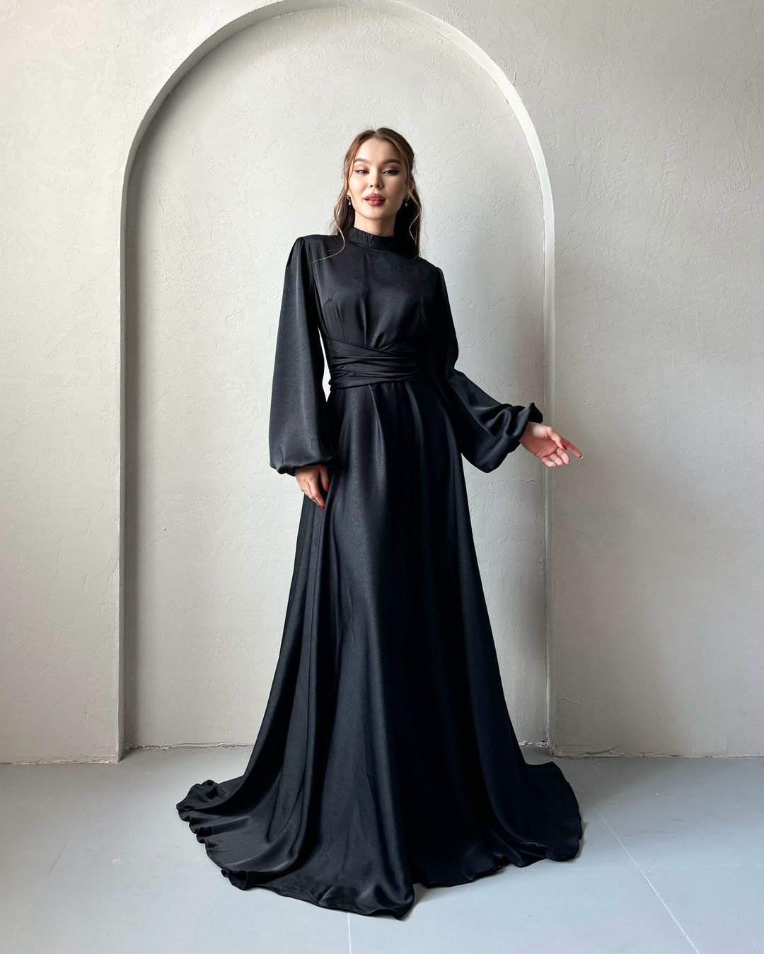 Damklänning Överdimensionerad med Långa Ärmar i Högkvalitativt Tyg-1