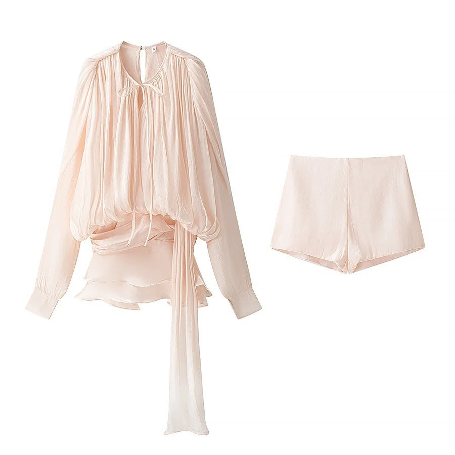 Damset med Voluminösa Ärmar och Shorts i Lätt Tyg – Chic och Avslappnad Look för Sommar 4