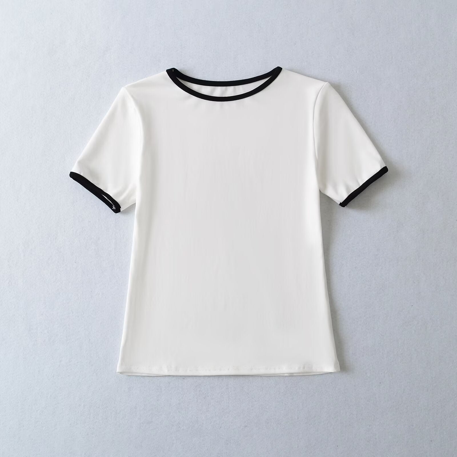 Dam T-Shirt med Kort Ärmar och Kontrastkrage i 100% Bomull – Trendig och Bekväm för Vardag och Fritid 4