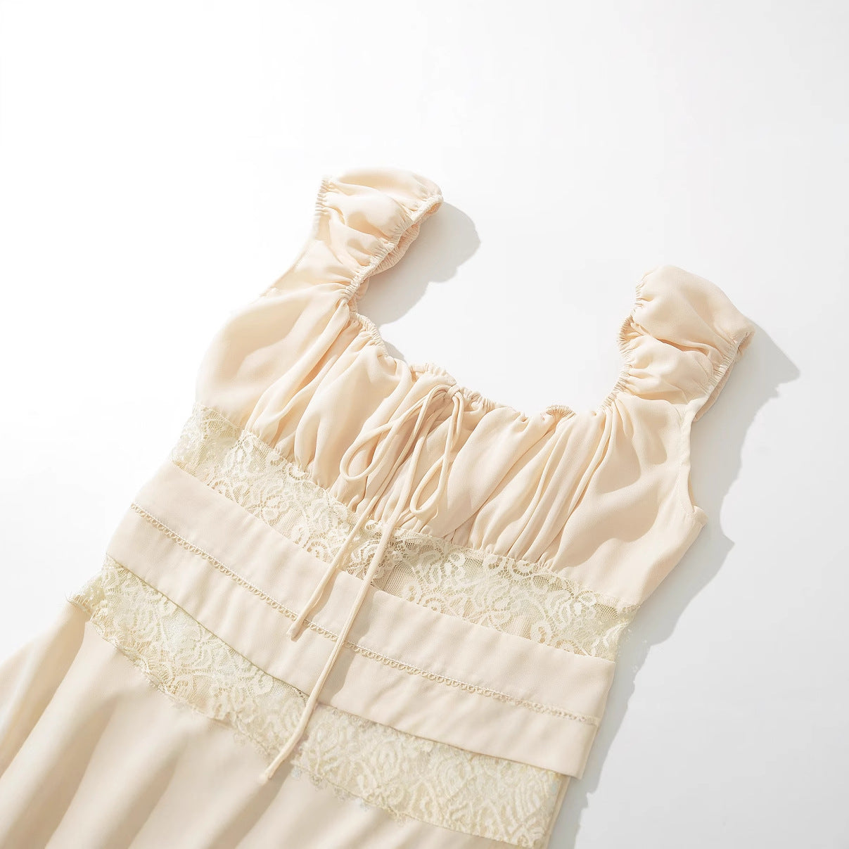 Dam Klänning Ruffle Design Lätt Tyg Skräddarsydd Silhuett 3