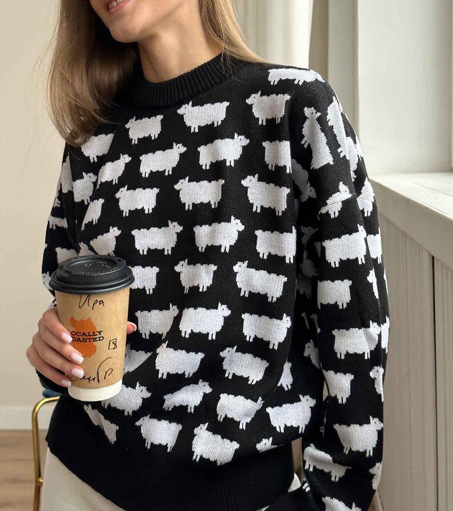 Stickad Dam Tröja med Fårmotiv i Mjuk Bomull 11