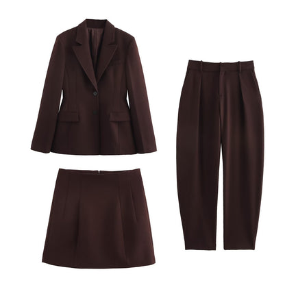 Tre-delars Set för Dam med Kappa, Byxor och Mini Kjol i Polyester – Elegant och Mångsidig Outfit för Vardag och Fest 2