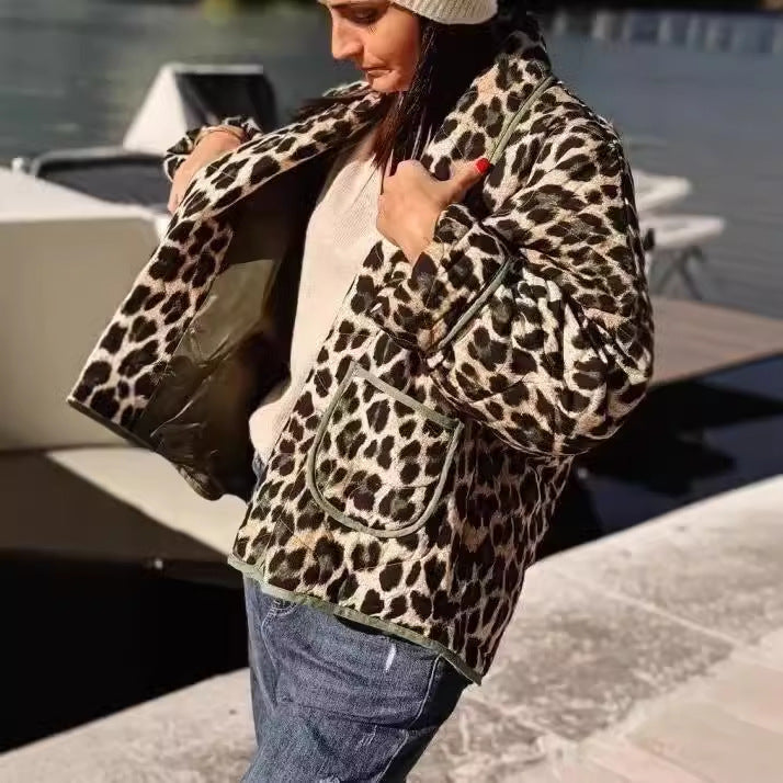 Kvinnors Quiltad Jacka Leopardmönster Hållbart Isolerande Material 4