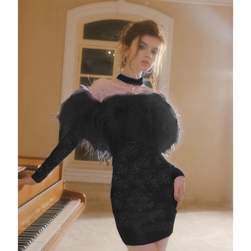 Kvinnors Axelfri Klänning med Fjäderdekoration Hög Kvalitet 5