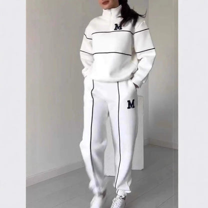 Herr Sweatshirt Set med Långa Byxor - Casual Set i Polyester, Långärmad och Regular Fit, Mönster med Bokstäver och Siffror 4