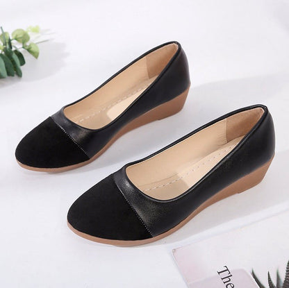 Kvinnor Kilpantoletter i Syntetiskt Läder och Velour med Stabil Kilklack – Elegant och Bekväm Design, Storlek 36-41 5