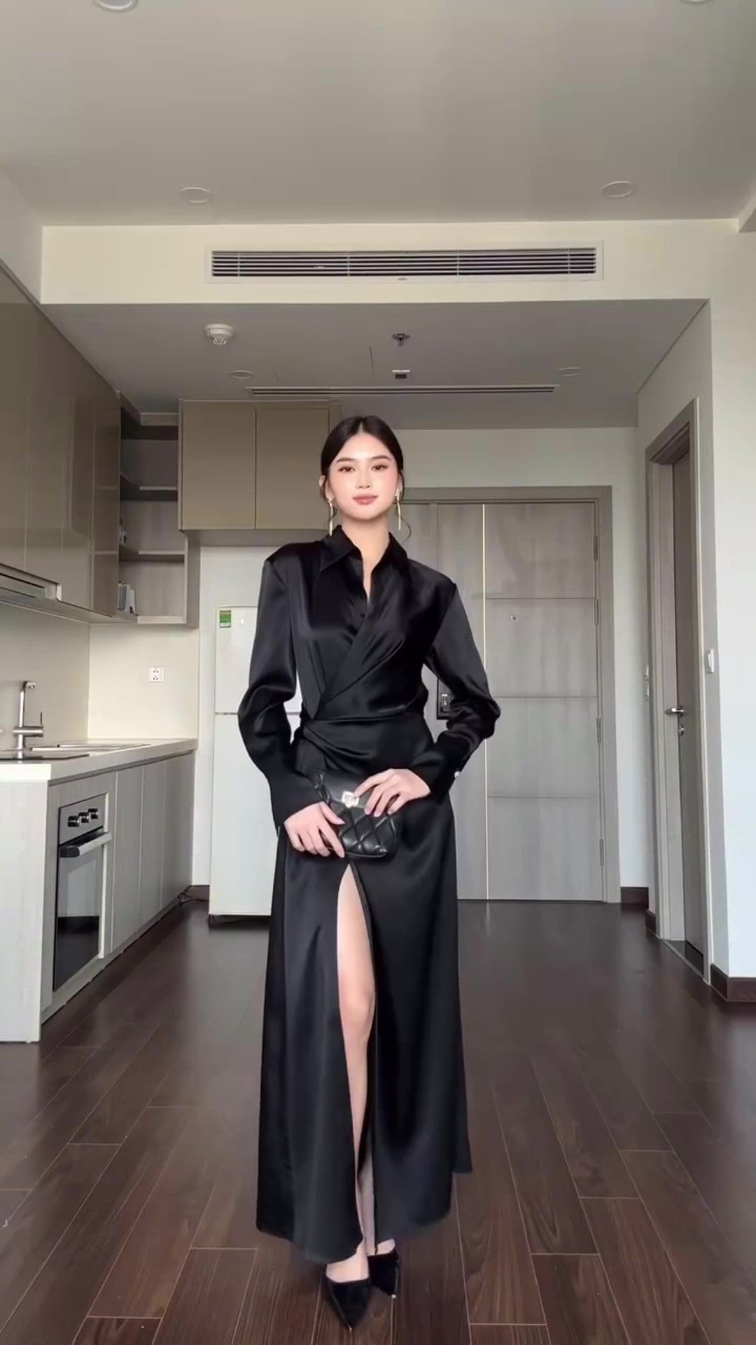 Variant image for Maxiklänning Dam Asymmetrisk V-Hals i Högkvalitativt Tyg-5