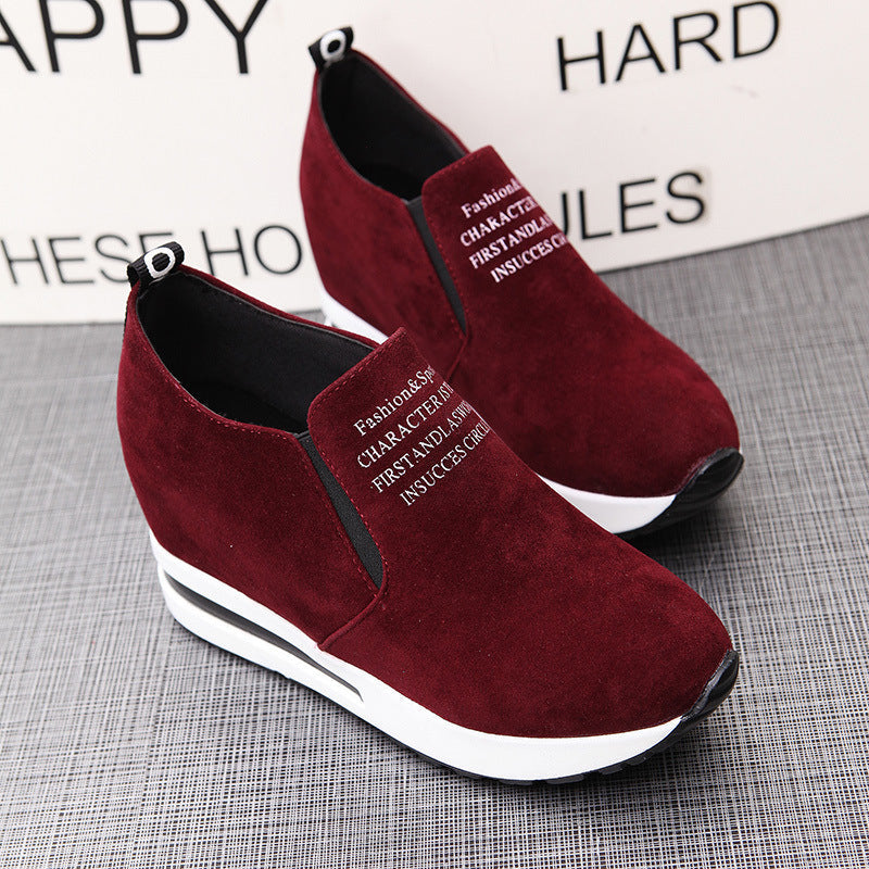 Kvinnliga Kilsneakers Slip-On Mocka med Kilklack-4