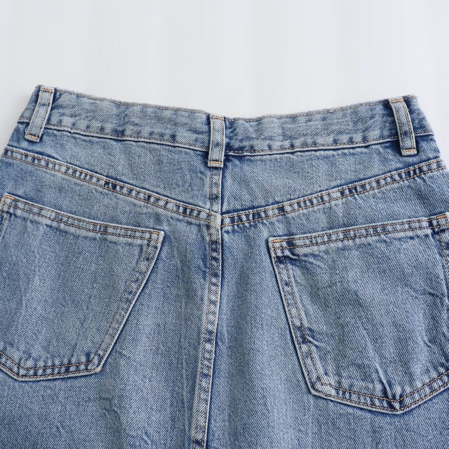 Lång Jeanskjol Dam med Svängande Nederkant i Högkvalitativ Denim – Denimblå, Midja Silhuett 3