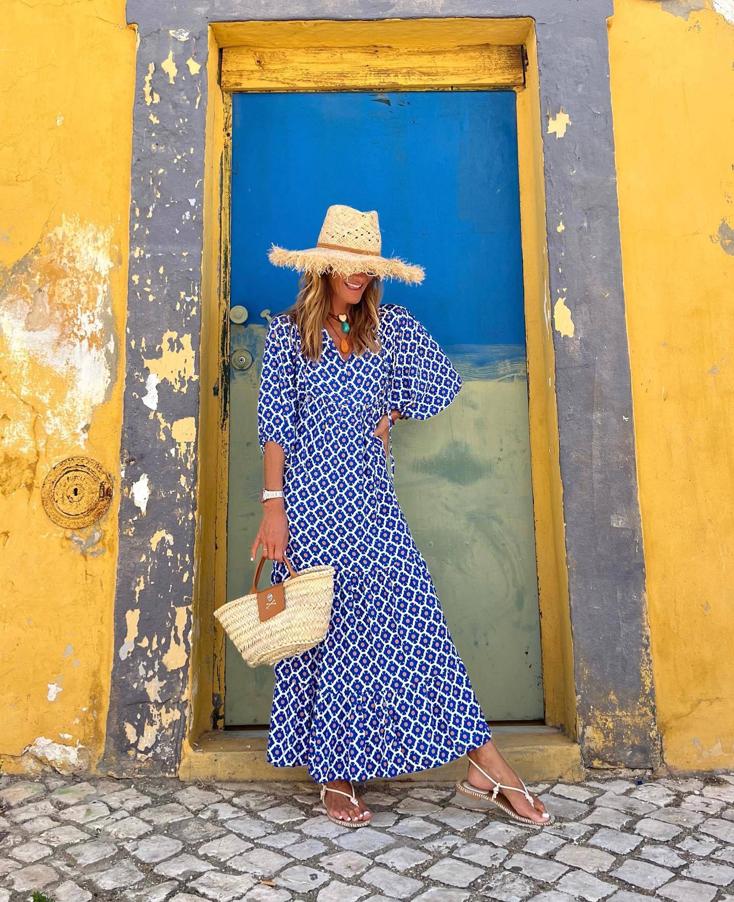 Lång Klänning för Kvinnor A-linjeformad med V-ringning och Puffärmar i Polyester – Elegant och Trendig, Storlek S-3XL 4