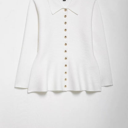 Vit Stickad Blus med Klassisk Krage och Dekorativa Knappar för Damer - Andningsbart Tyg, Perfekt för Alla Tillfällen 4