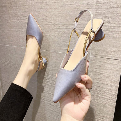 Slingback Pumps för Kvinnor med Spetsig Tå och Justerbar Metallstängning – Svart Syntetisk, Ergonomisk Sula 2