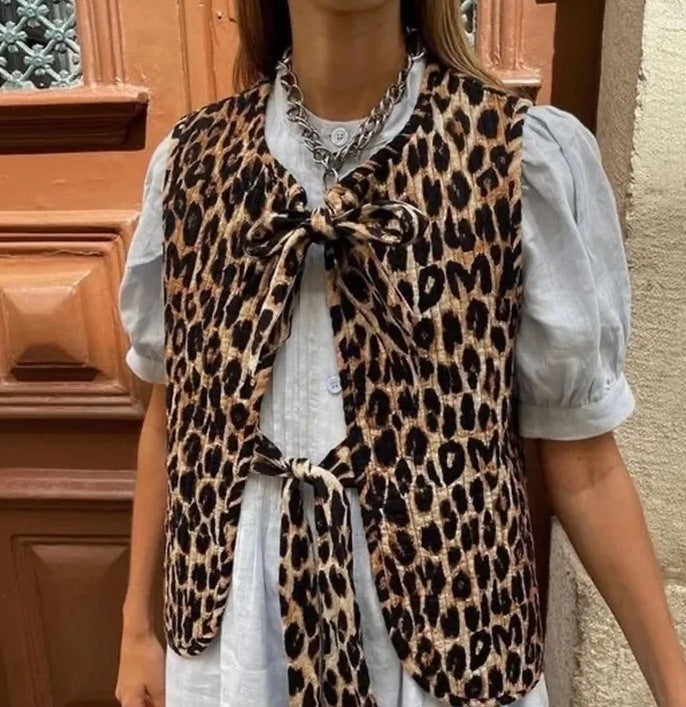 Väst Dam med Djurtryck och Bindande Bälte – Mjuk Tyg i Löst Snitt, Perfekt för Vardag och Fest 7