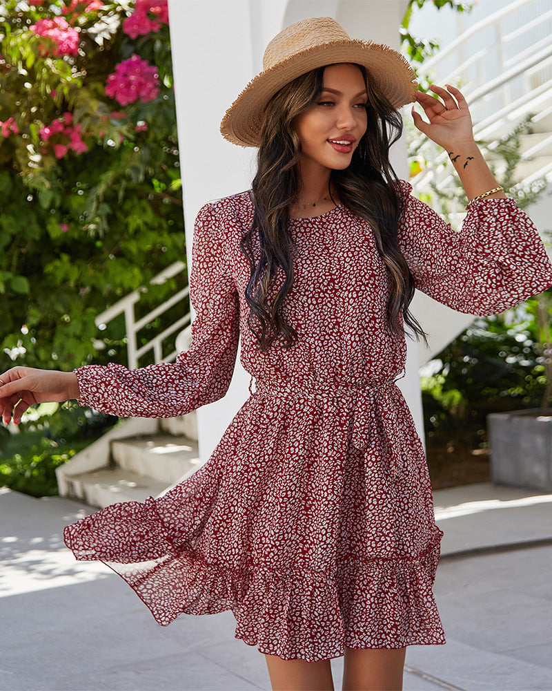 Fladdrande Damklänning med Elastiskt Midjeband och Puffärmar - Eleganta Fina Damklänningar i Polyester 11