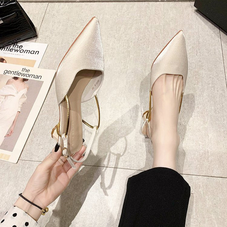 Slingback Pumps för Kvinnor med Spetsig Tå och Justerbar Metallstängning – Svart Syntetisk, Ergonomisk Sula 4