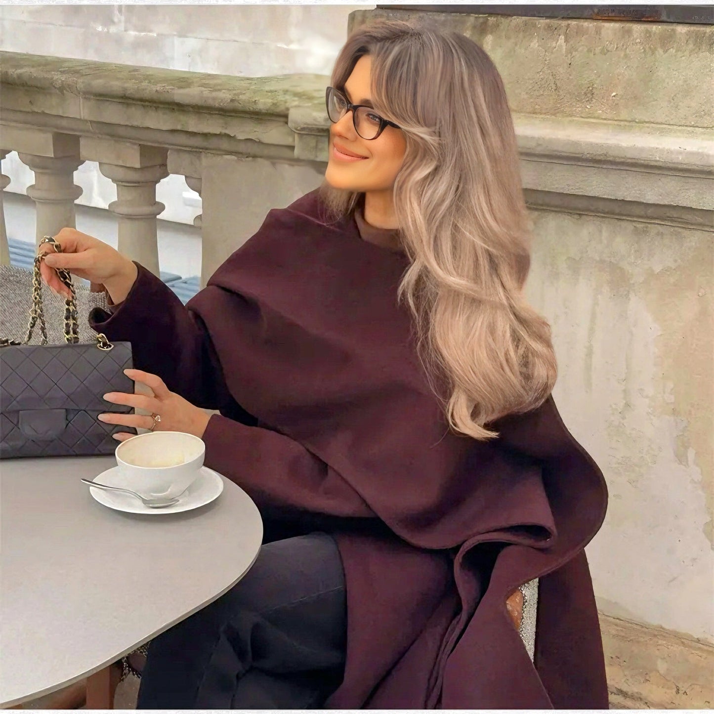 Moderne Damenkappa aus Weichem Stoff mit Breiter Kragen und Gürteldesign – Elegante Schnittführung für Alltag und Formalanlässe 4